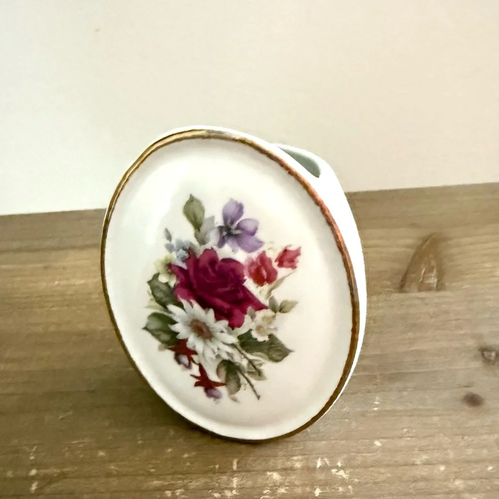 Vintage Szeiler art ceramic bud/posy vase floral design gilded edge cottagecore